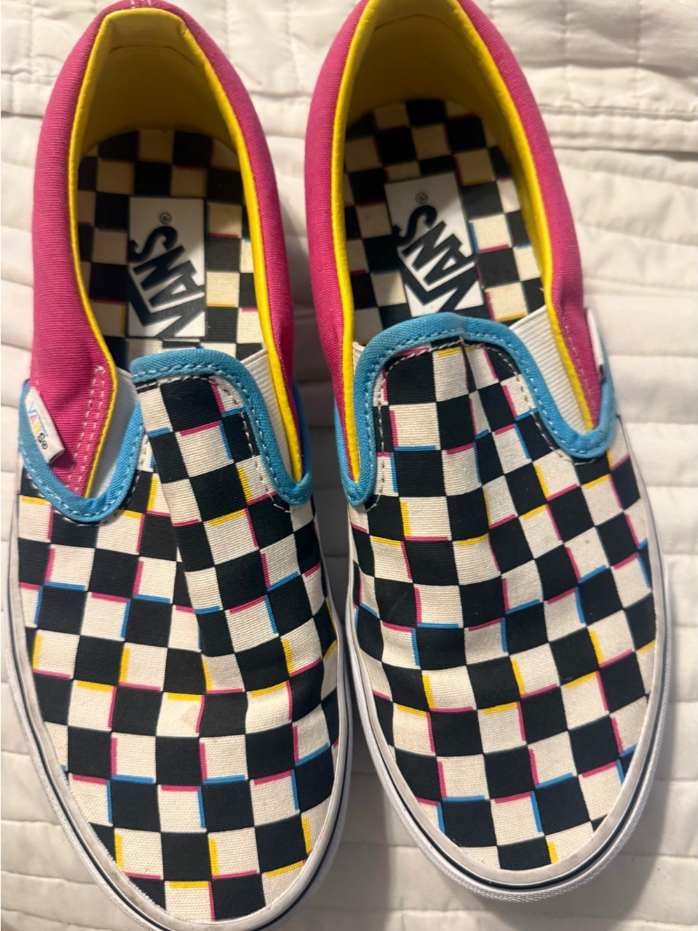 Like new Vans unisex W-7.5 M-6 Slip-On Sneakers - Pink Blue Yellow Checkerboard